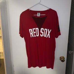 Pink Red Sox shirt